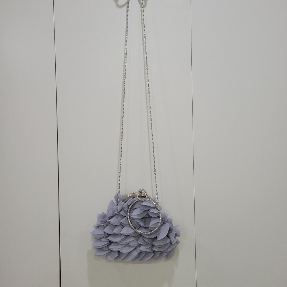Model France RufflePurse - Picture 10 of 12